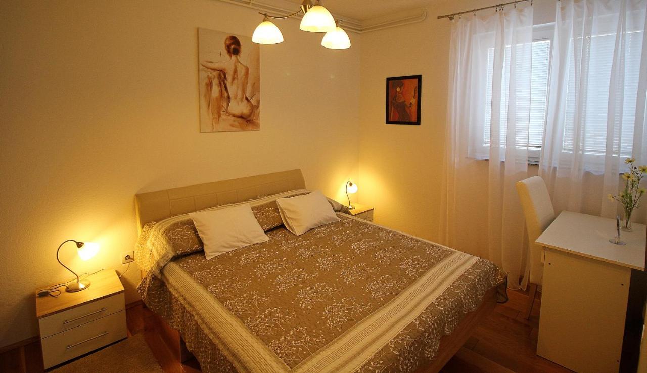 Apartmani Bozena マカルスカ エクステリア 写真